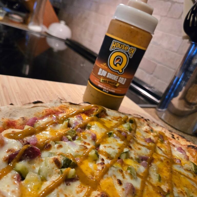 House of Q slow smoke pizza 768x768