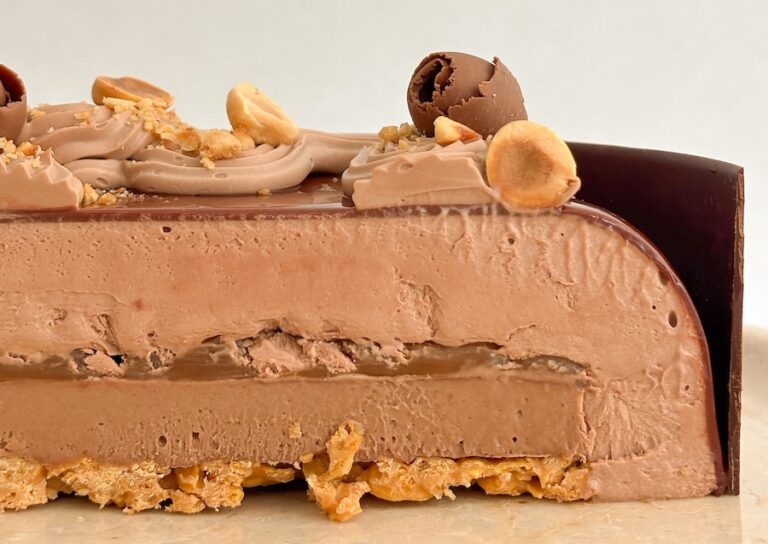 Lecavalier Petrone inside chocolate hazlenut cake 768x544