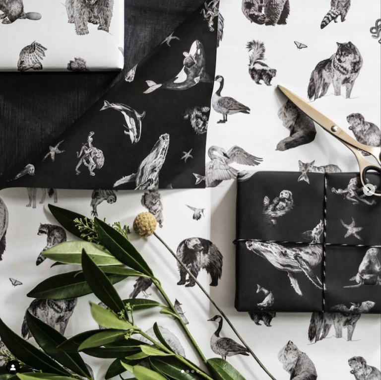 Local Tourist just one of the wildlife 768x766