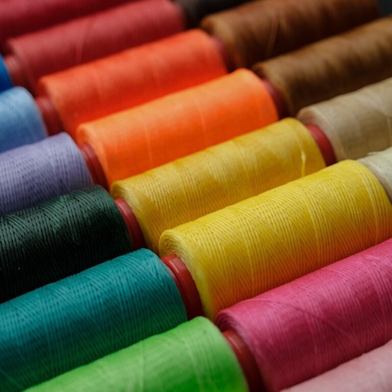 Lonsdale Leather thread 768x768