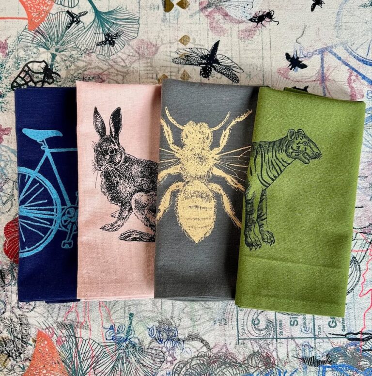 Smoking Lily cloth napkins 768x776