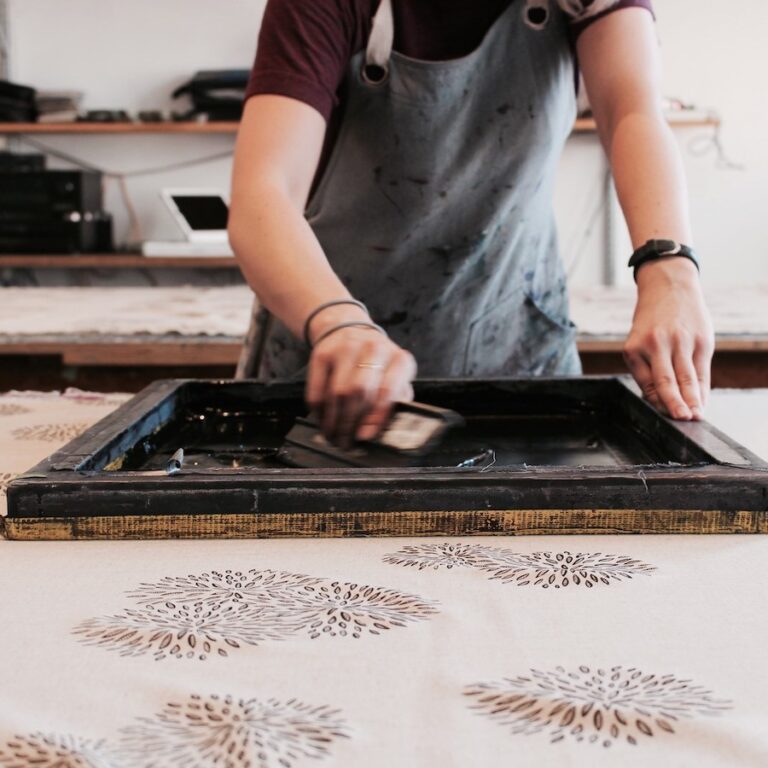 Smoking Lily silk screen 768x768