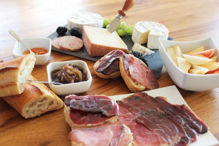 Boucheries et Ferme biologiques Saint Vincent charcuteries 768x512