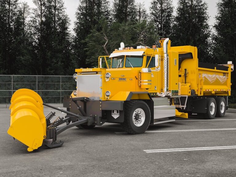 Edison Motors snowplow 768x576