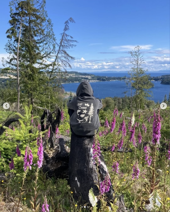 Local Tourist coast hoodie